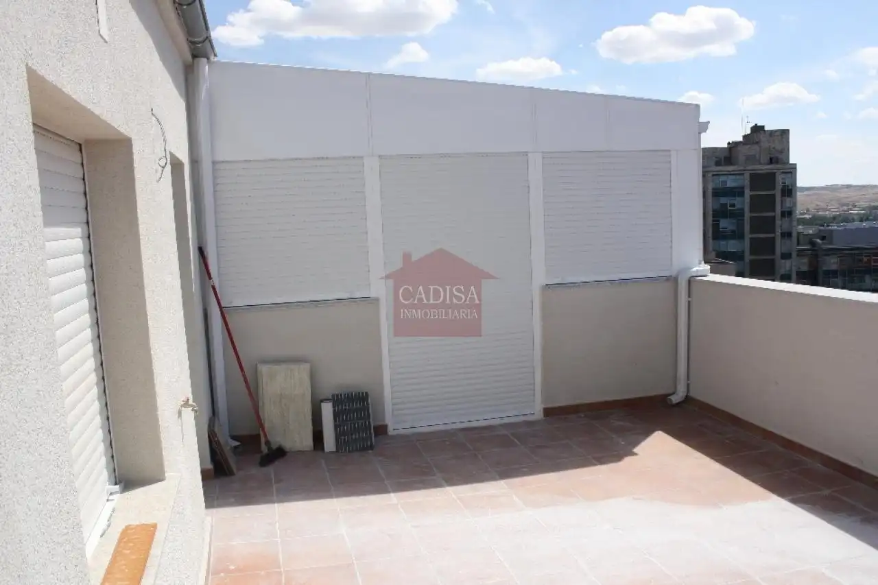 Terrassa de Àtic en venda en Salamanca amb Calefacció, Terrassa i Moblat