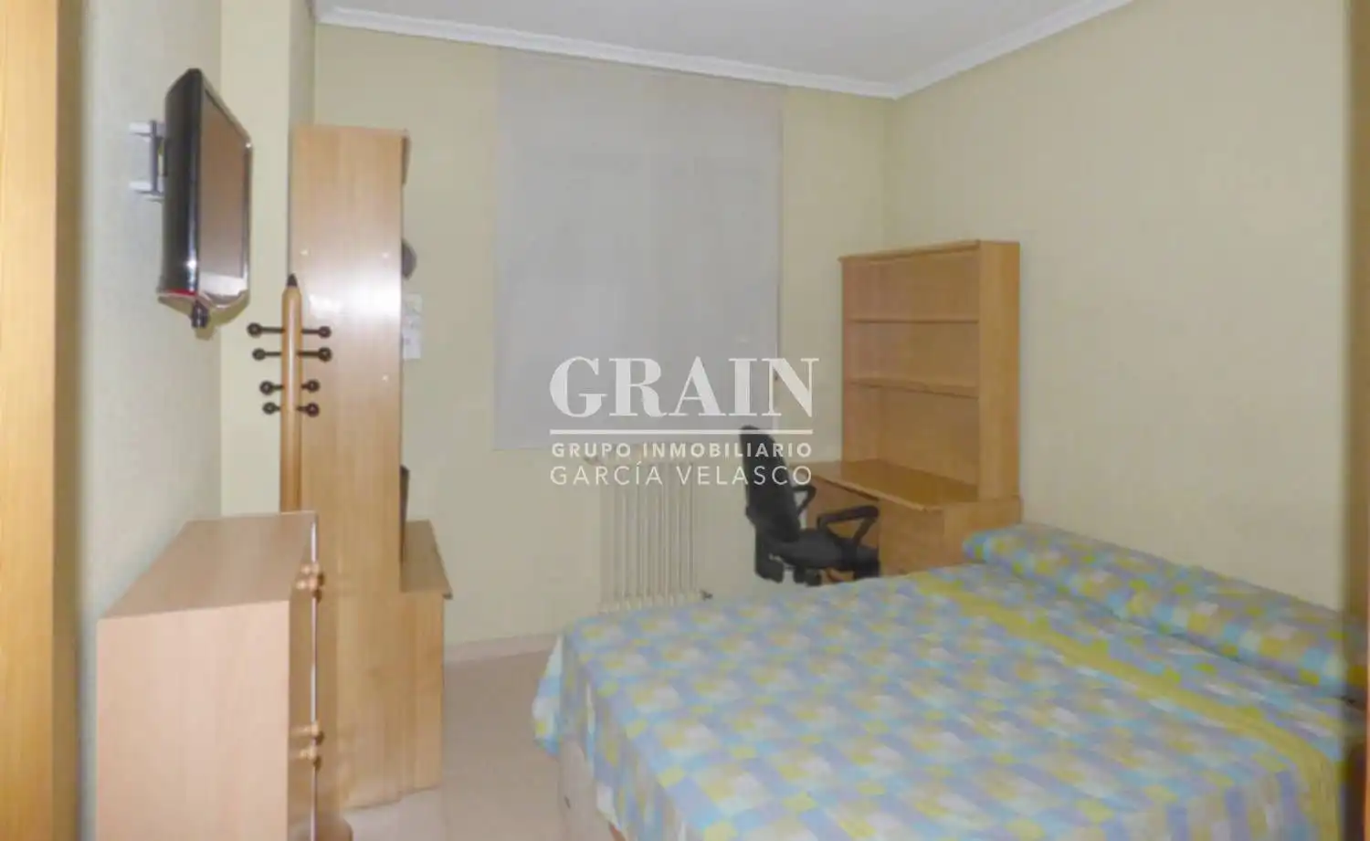 Habitación de Apartamento de alquiler en Albacete con Calefacción y Balcón