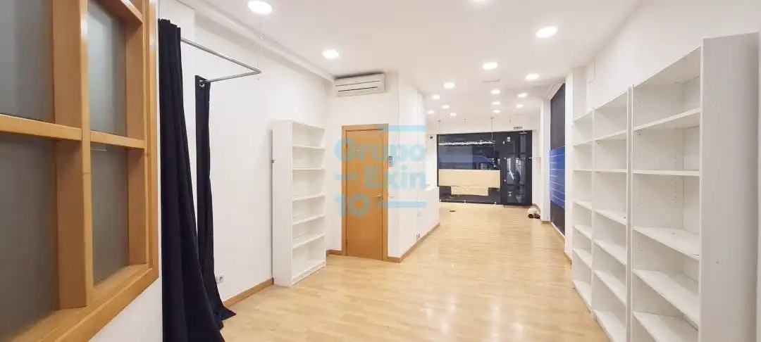 Business premises to rent in Centro - Mendibil - Santiago, imagen 3