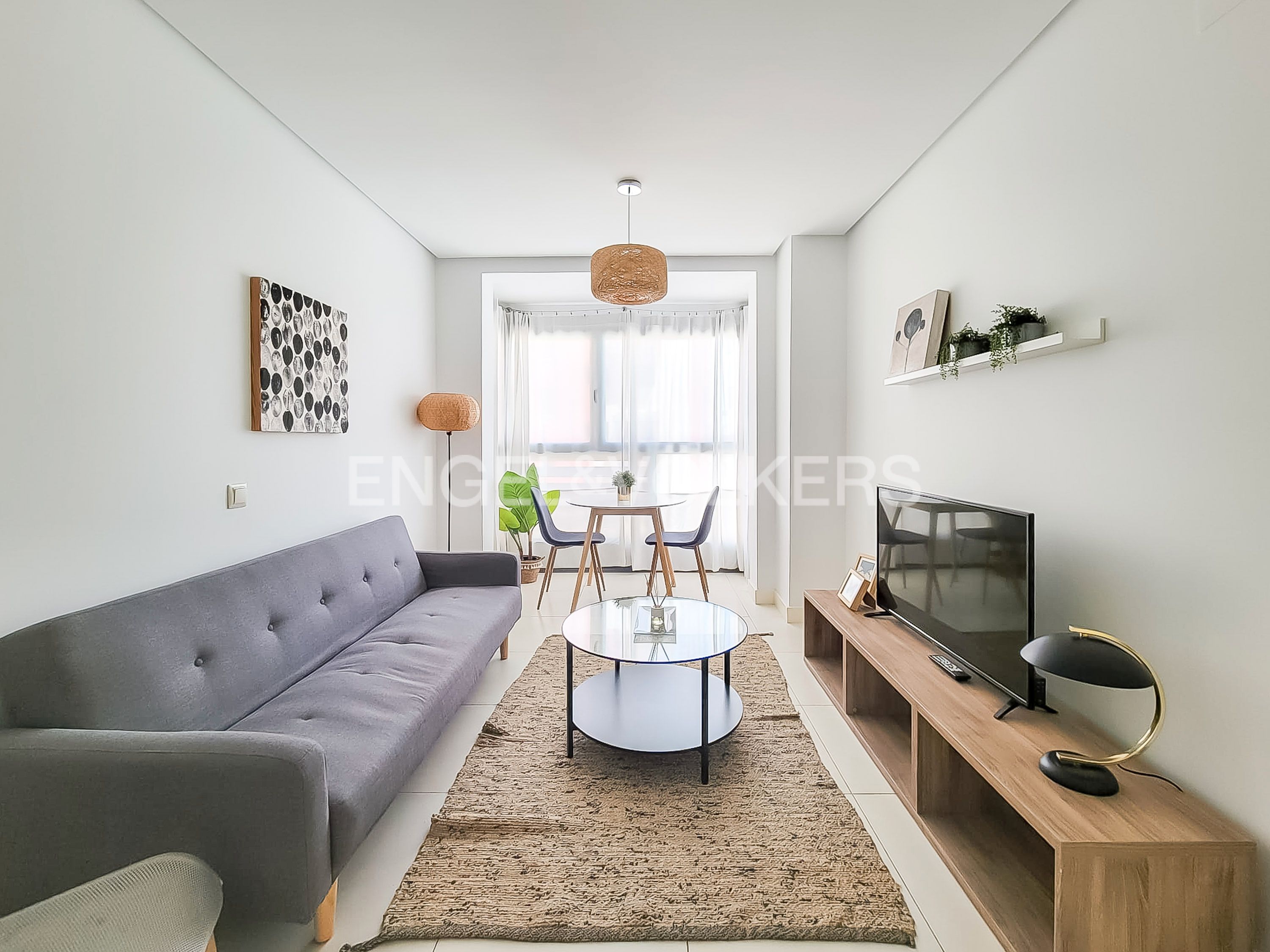Living room of Apartment for sale in  Madrid Capital  with Air Conditioner, Heating and Storage room
