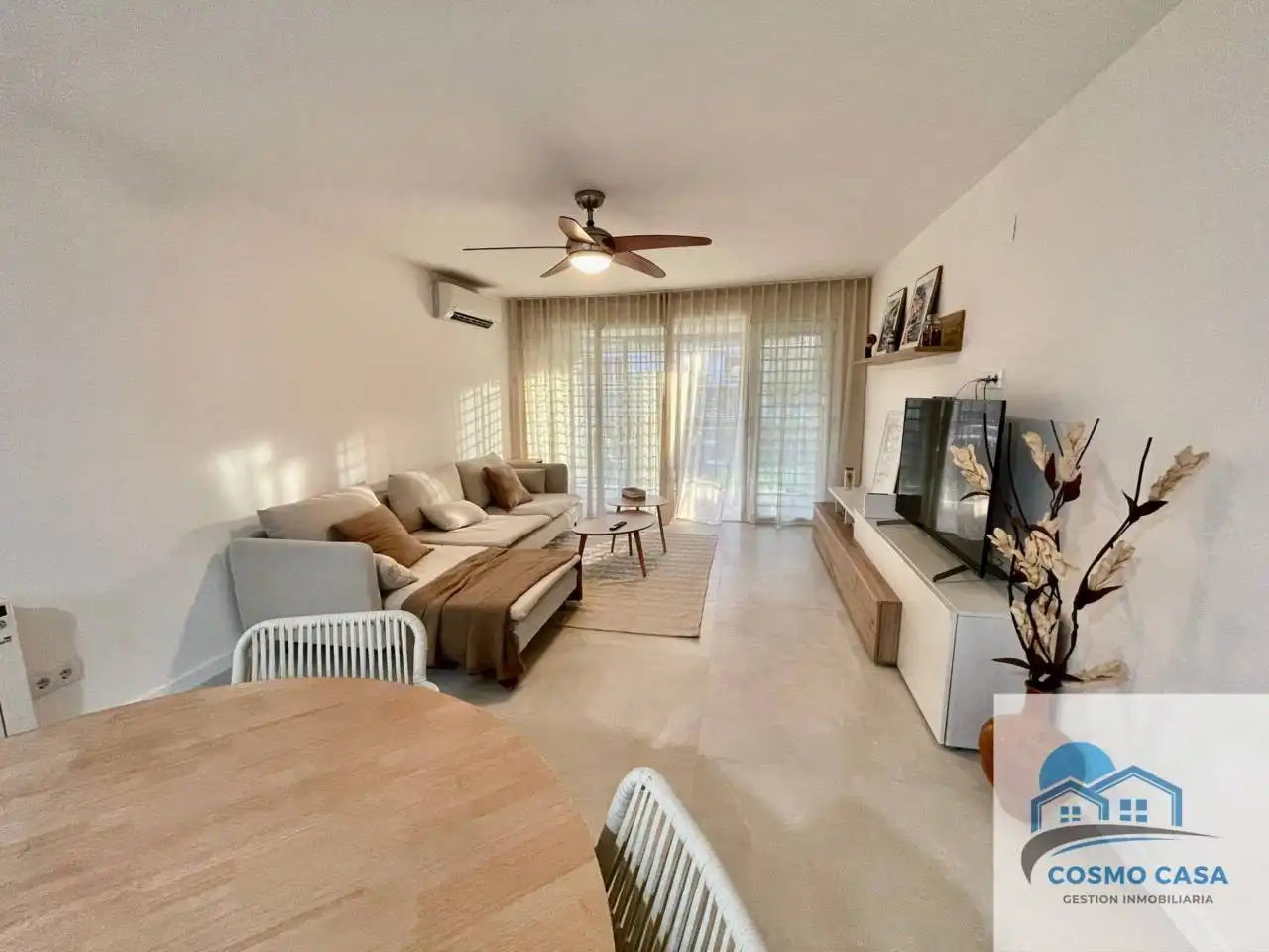 Sala d'estar de Pis de lloguer en Cambrils amb Aire condicionat, Calefacció i Terrassa