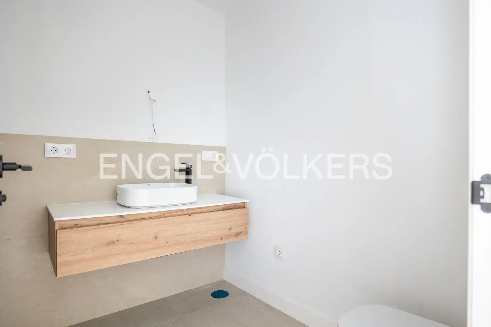 Terraza de Piso en venta en Sevilla con Aire acondicionado, Calefacción y Piscina