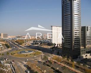 Exterior view of Apartment to rent in  Valencia Capital  with Air Conditioner, Heating and Terrace