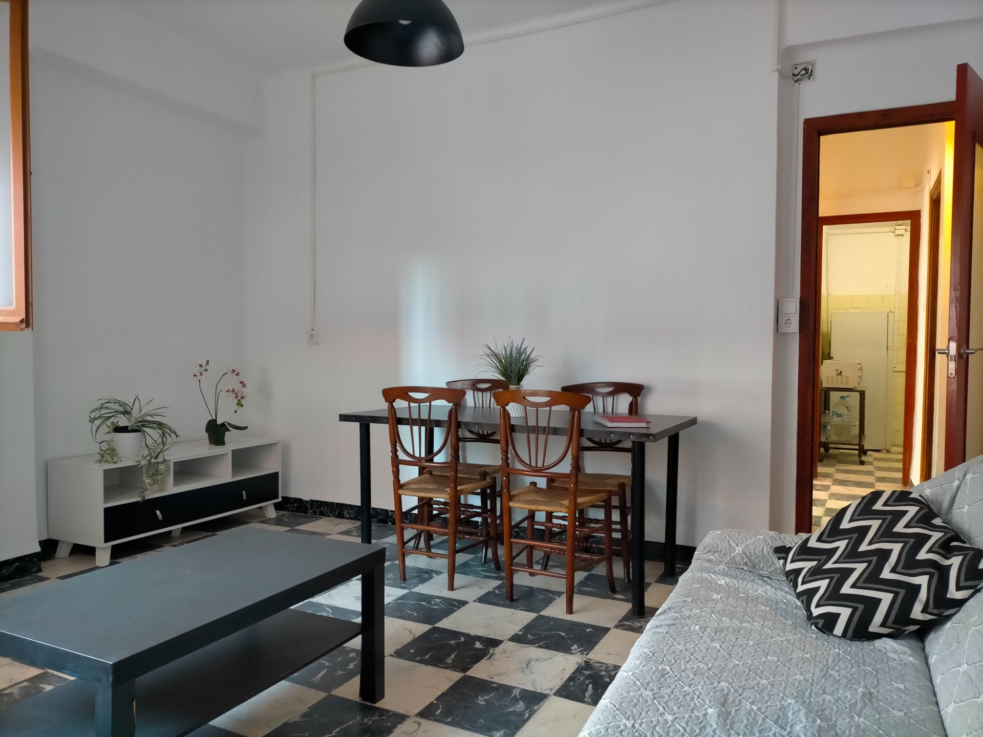 Comedor de Planta baja de alquiler en Vila-real con Amueblado, Lavadora y Microondas