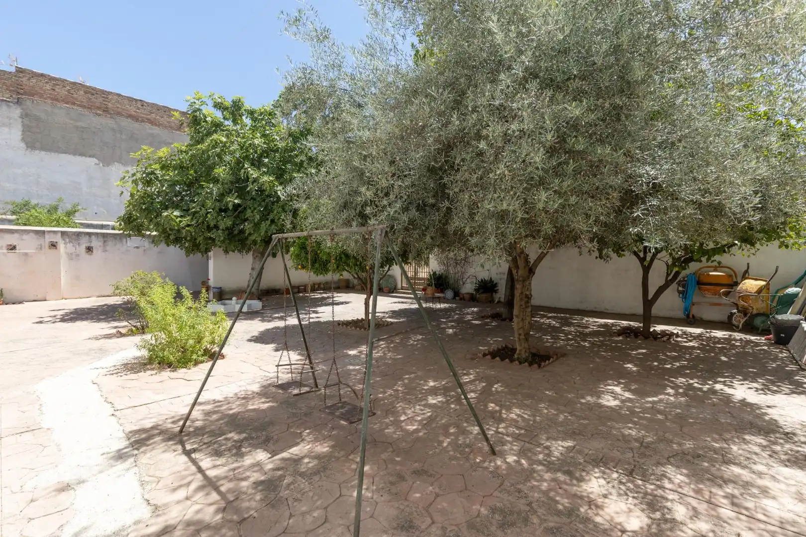 Jardí de Casa o xalet en venda en Granada amb Aire condicionat, Jardí privat i Terrassa
