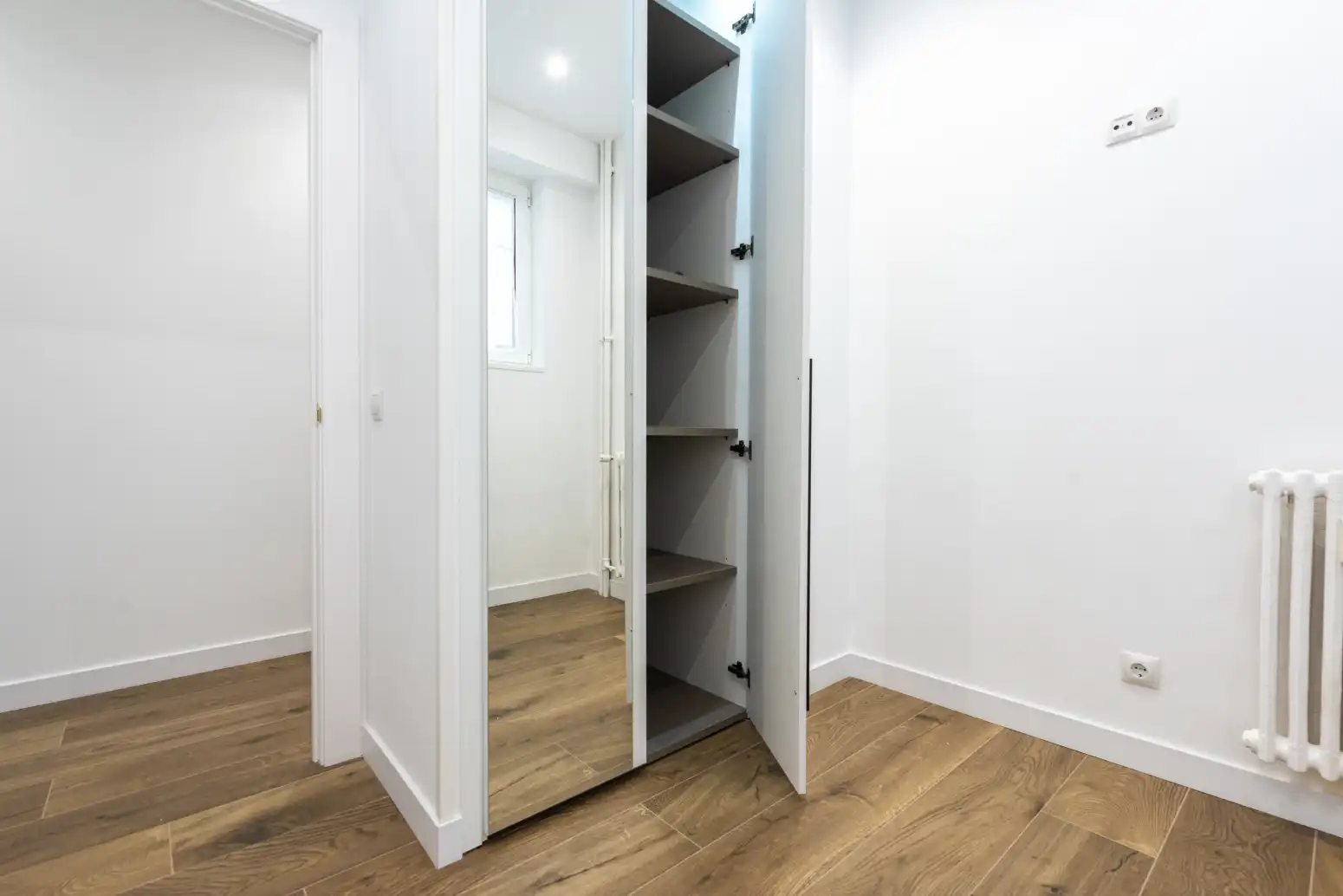 Bedroom of Flat for rent in Oviedo   with Heating and Terrace