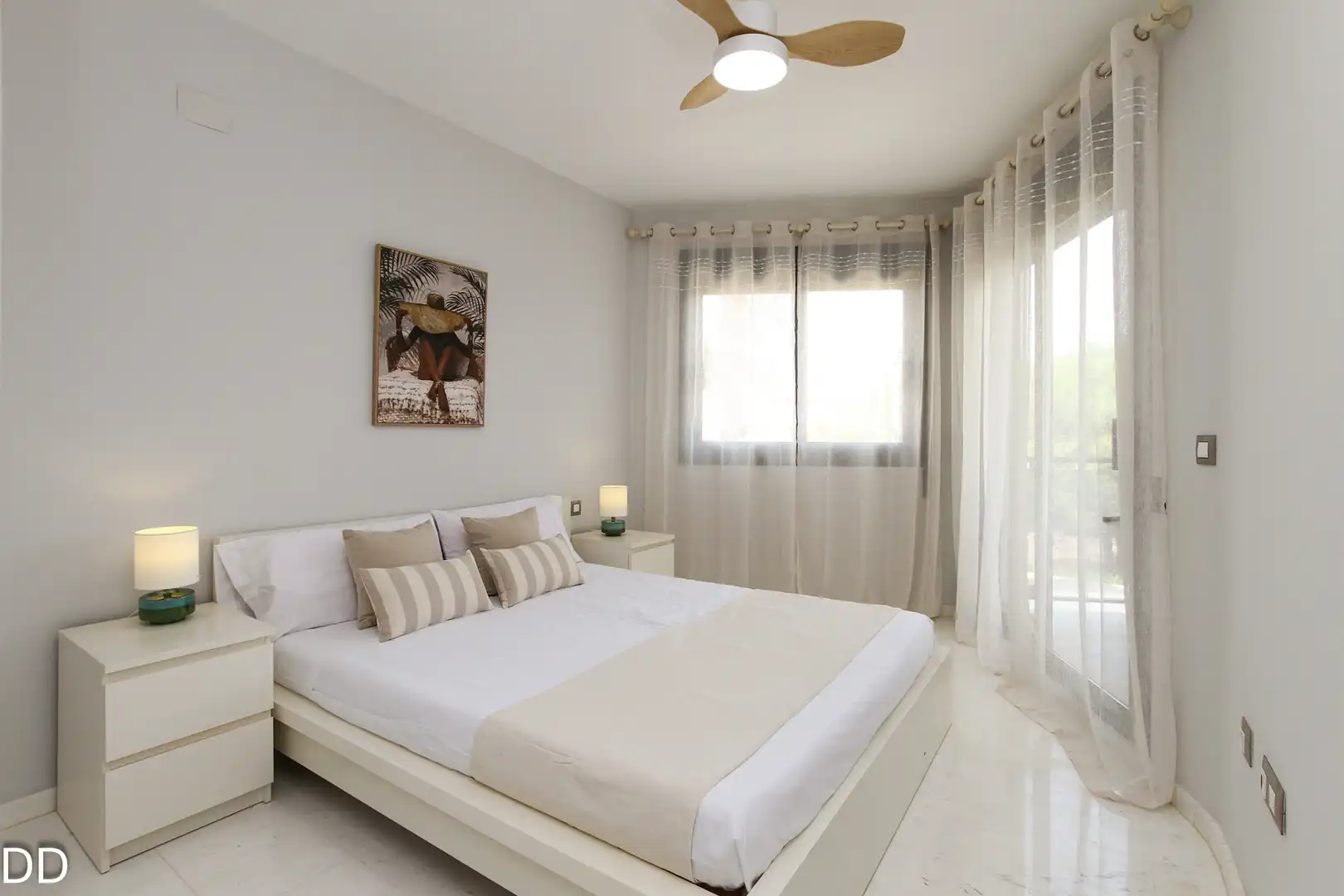 Habitación de Apartamento de alquiler en Dénia con Aire acondicionado, Terraza y Amueblado