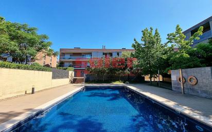 Swimming pool of Flat for sale in Sant Cugat del Vallès  with Air Conditioner, Heating and Storage room