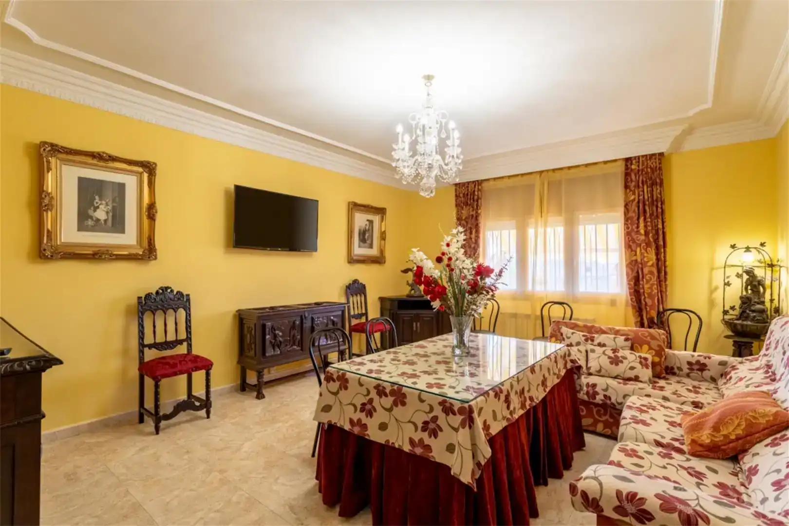 Comedor de Casa o chalet en venta en Fuentes de Andalucía con Aire acondicionado y Piscina