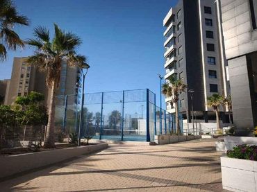 Baixos amb piscina en venda a Avenida BOBAR DEL