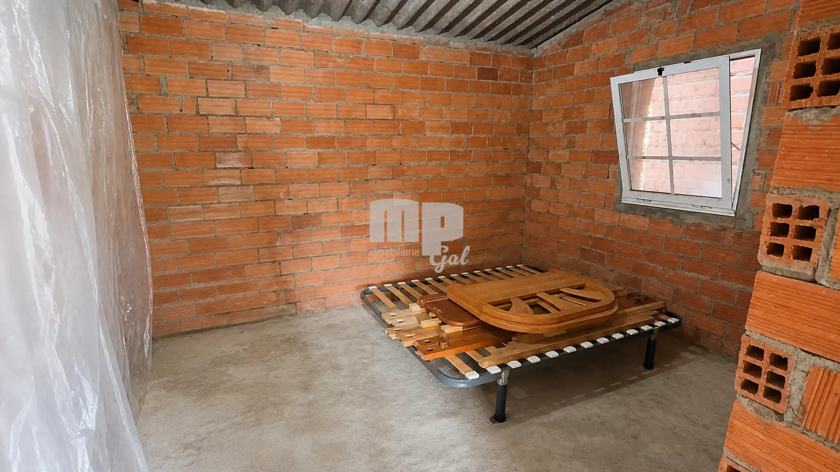 Dormitori de Casa adosada en venda en Fornelos de Montes