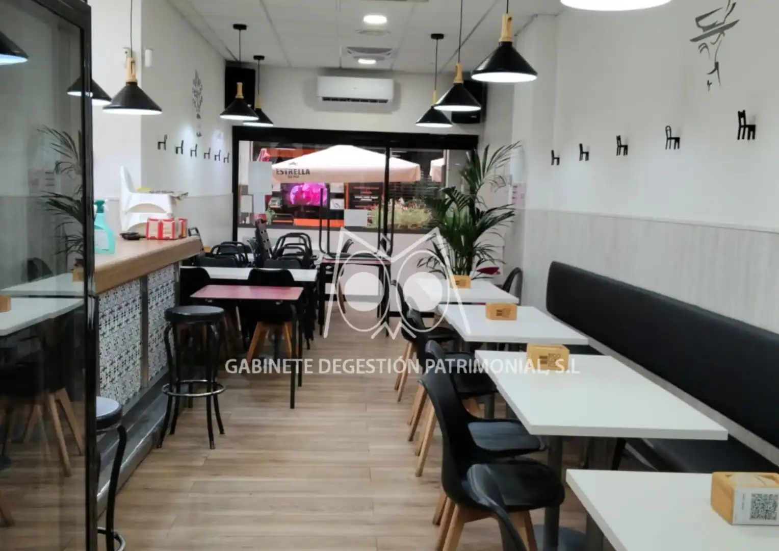 Local comercial en traspaso en Avinguda de Sant Esteve 76