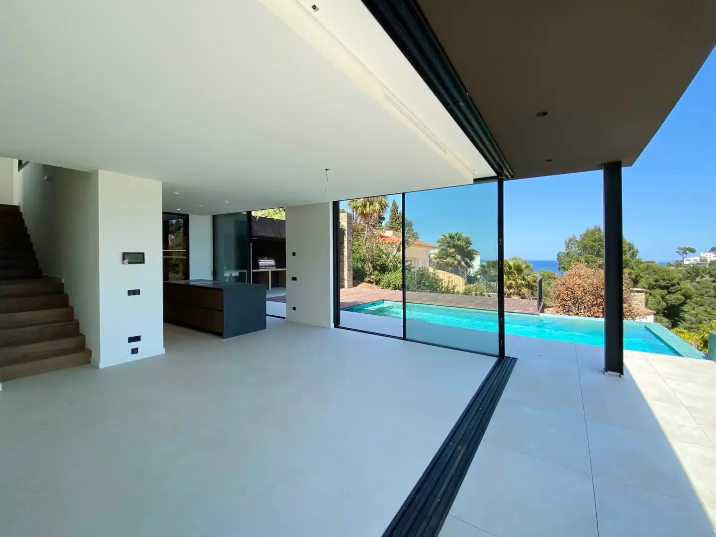 Sala d'estar de Casa o xalet en venda en Girona amb Aire condicionat, Calefacció i Jardí privat