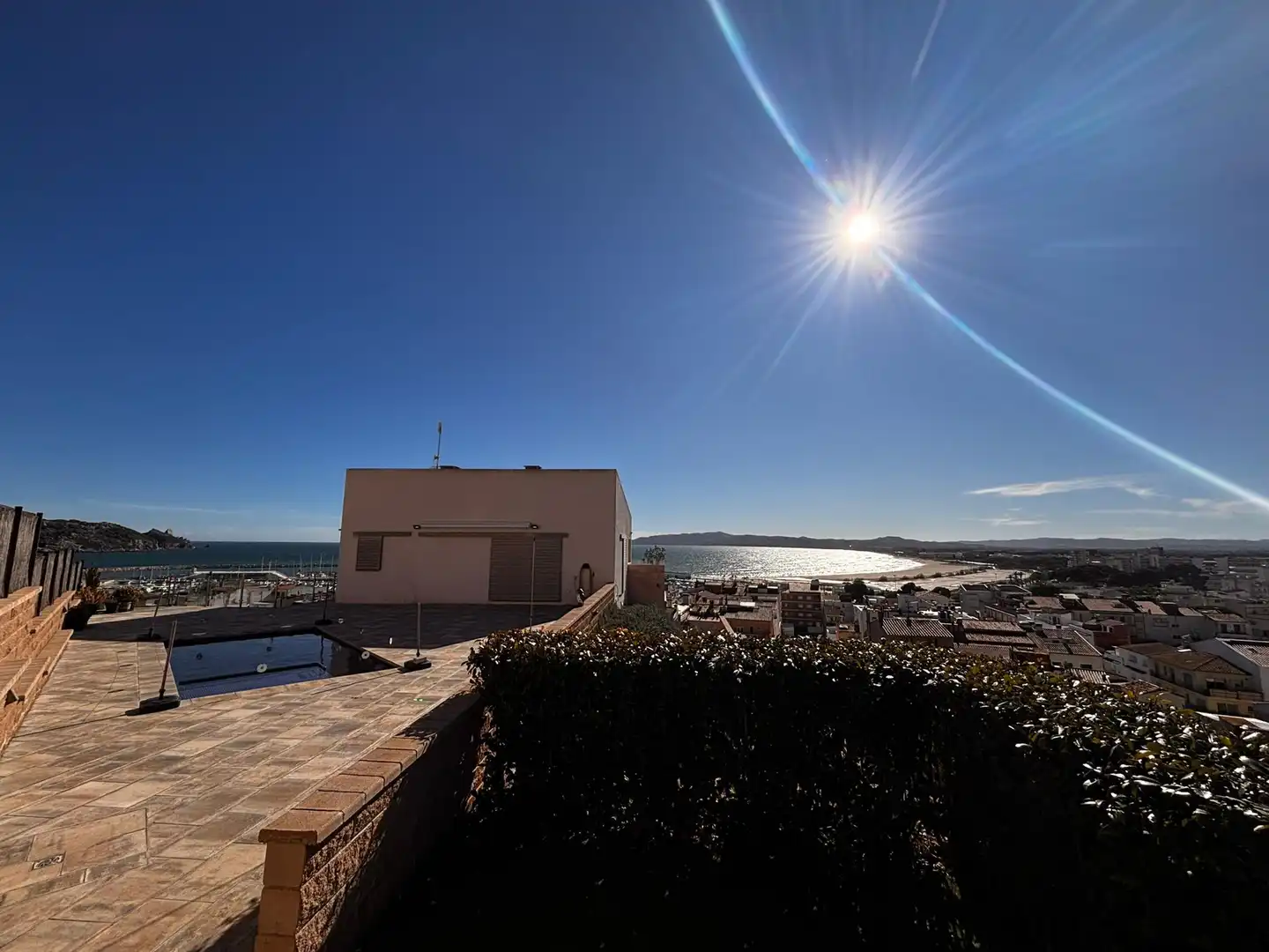 Vista exterior de Casa o chalet en venta en L'Estartit con Aire acondicionado, Calefacción y Jardín privado