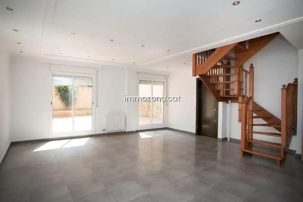 Duplexes for sale in Carrer Giralda, Residencial Blanes - Vistamar