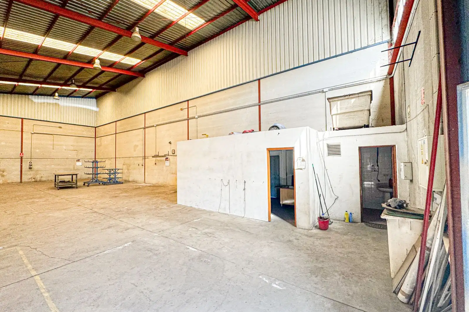 Industrial buildings for sale in Almería