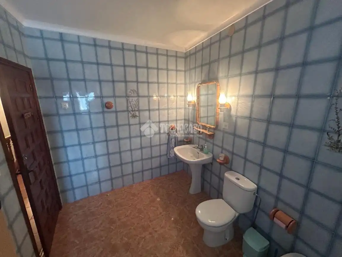 Badezimmer von Einfamilien-Reihenhaus zum Verkauf in Antequera