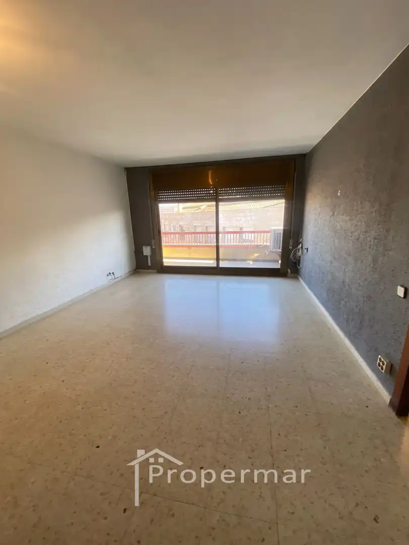 Sala de estar de Piso de alquiler con opción a compra en Vilanova del Vallès con Aire acondicionado y Terraza