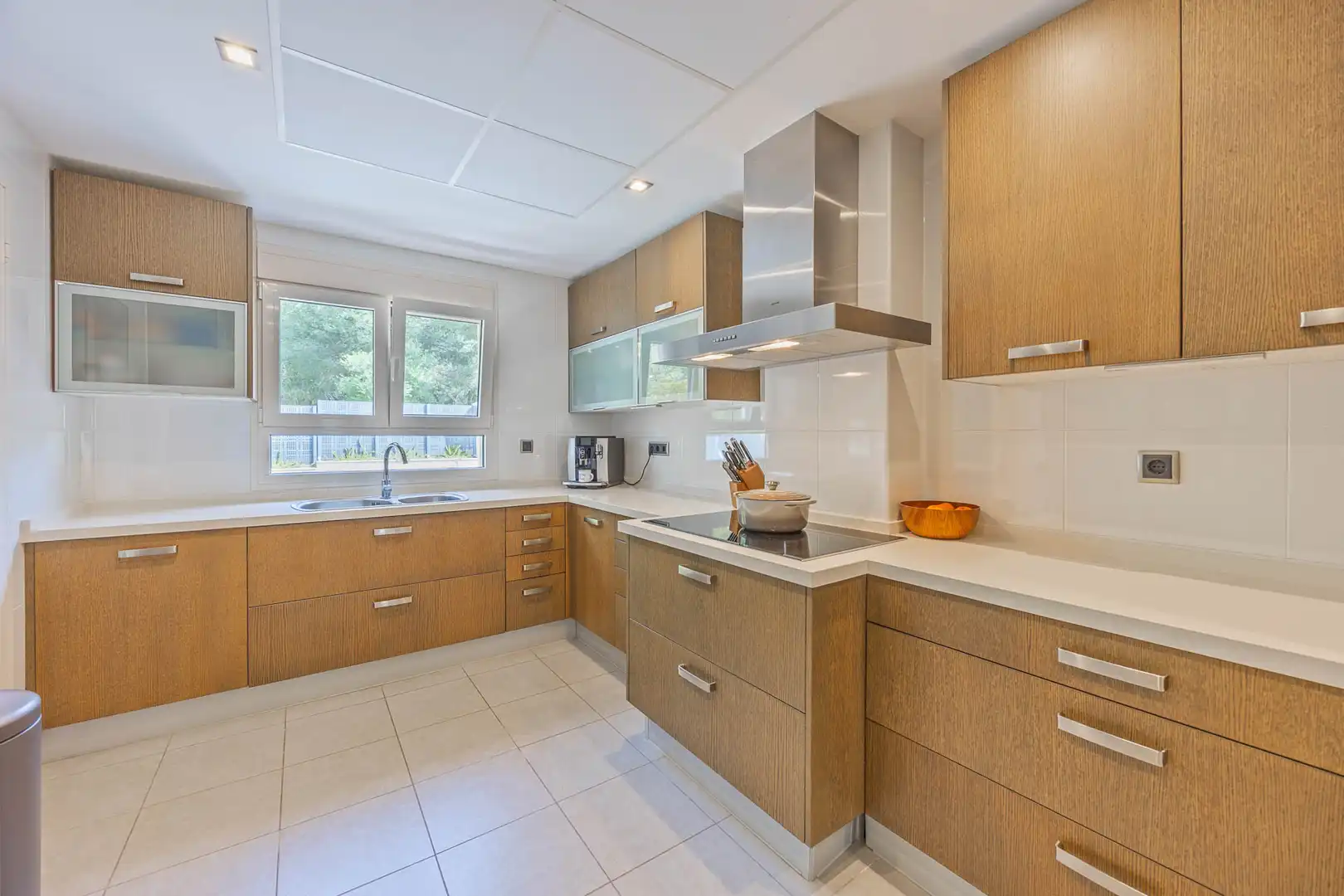 Kitchen of Apartments for sale in Sotogrande  with Air Conditioner, Heating and Terrace