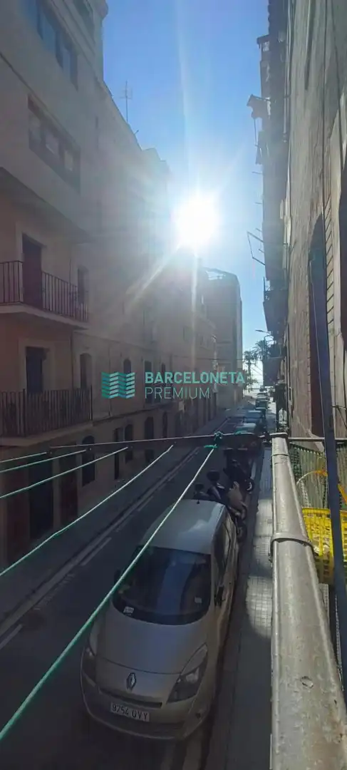 Vista exterior de Piso de alquiler en Barcelona con Terraza y Amueblado