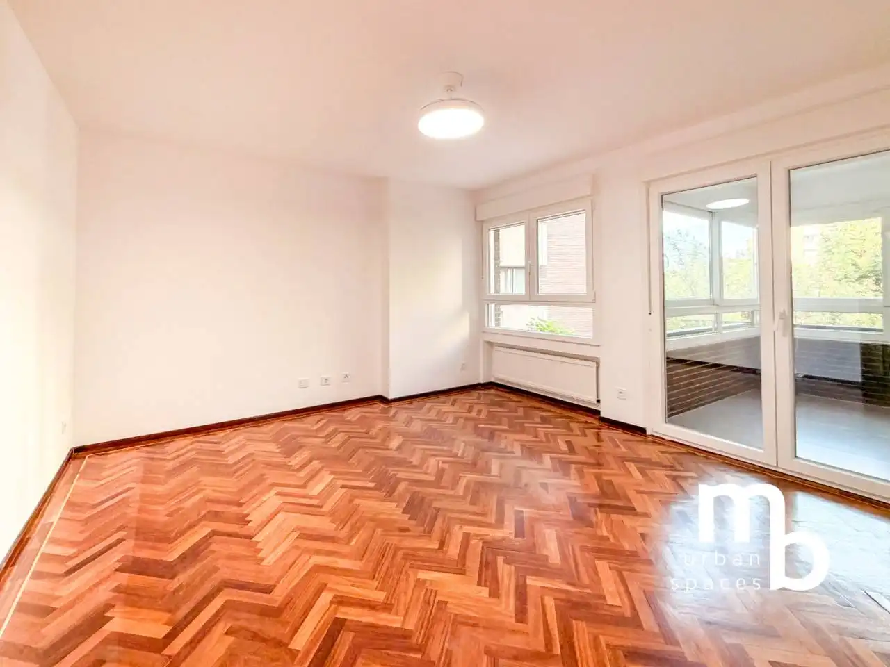 Living room of Flat for rent in Fuencarral - El Pardo