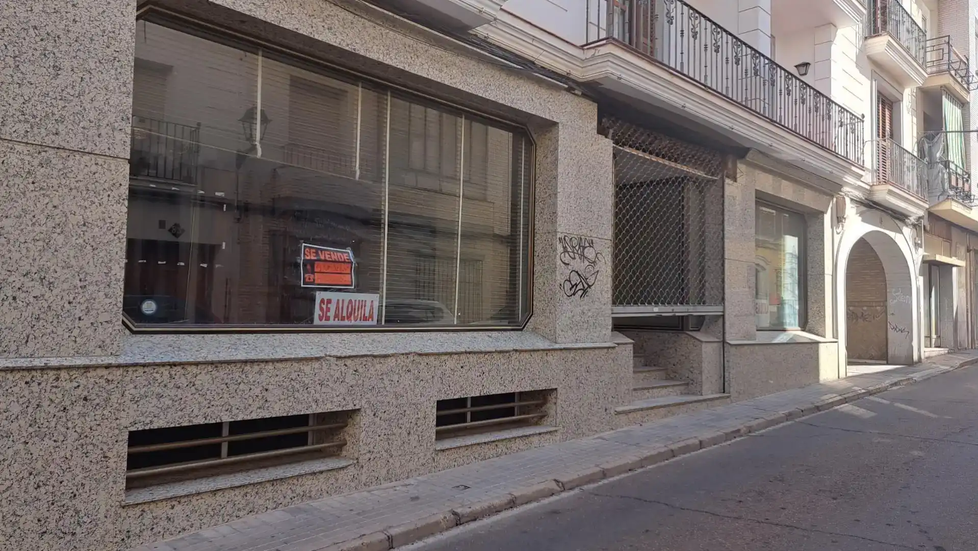 Außenansicht von Geschaftsraum zur Miete in Almendralejo