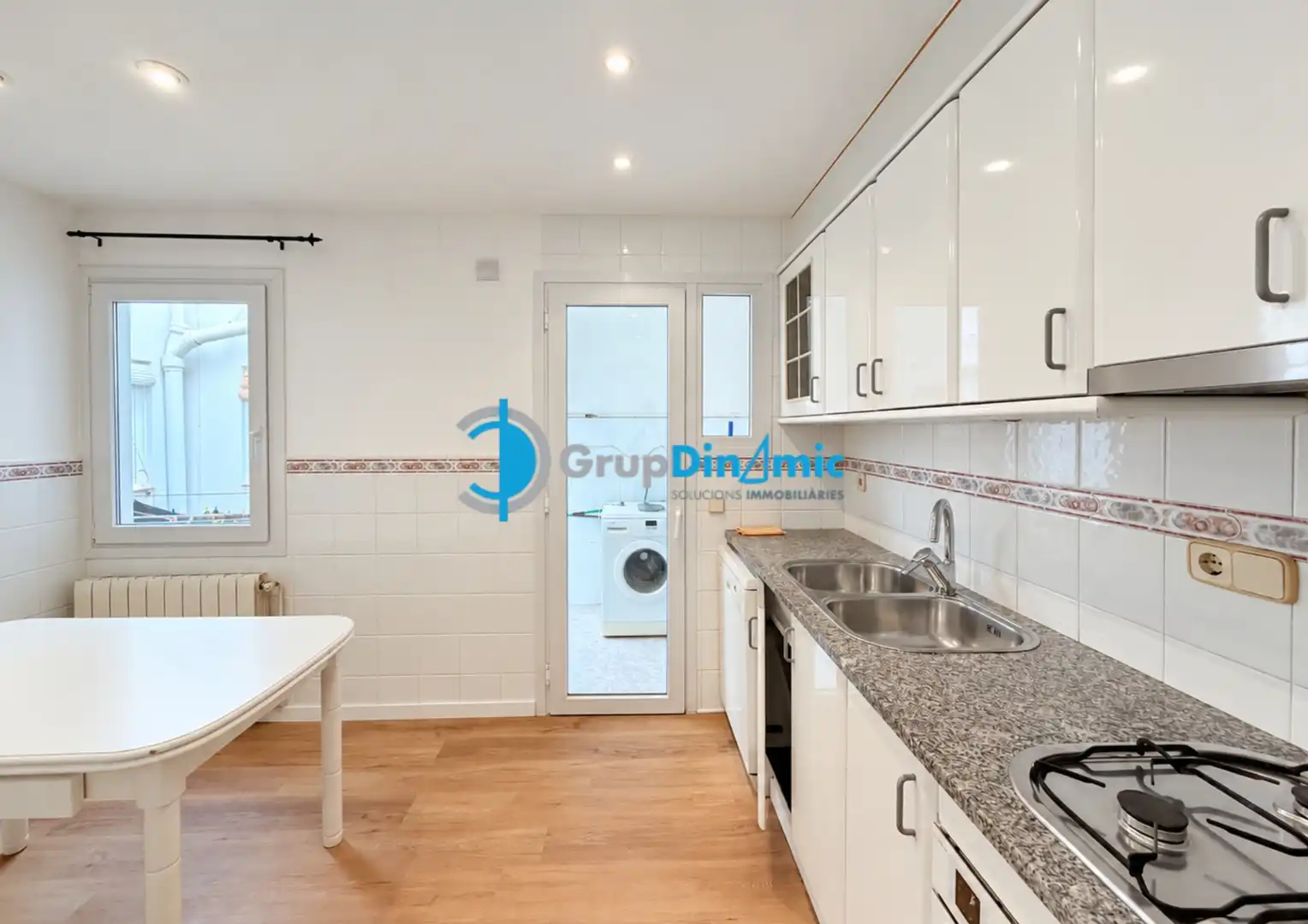 Kitchen of Flat for sale in El Pedró