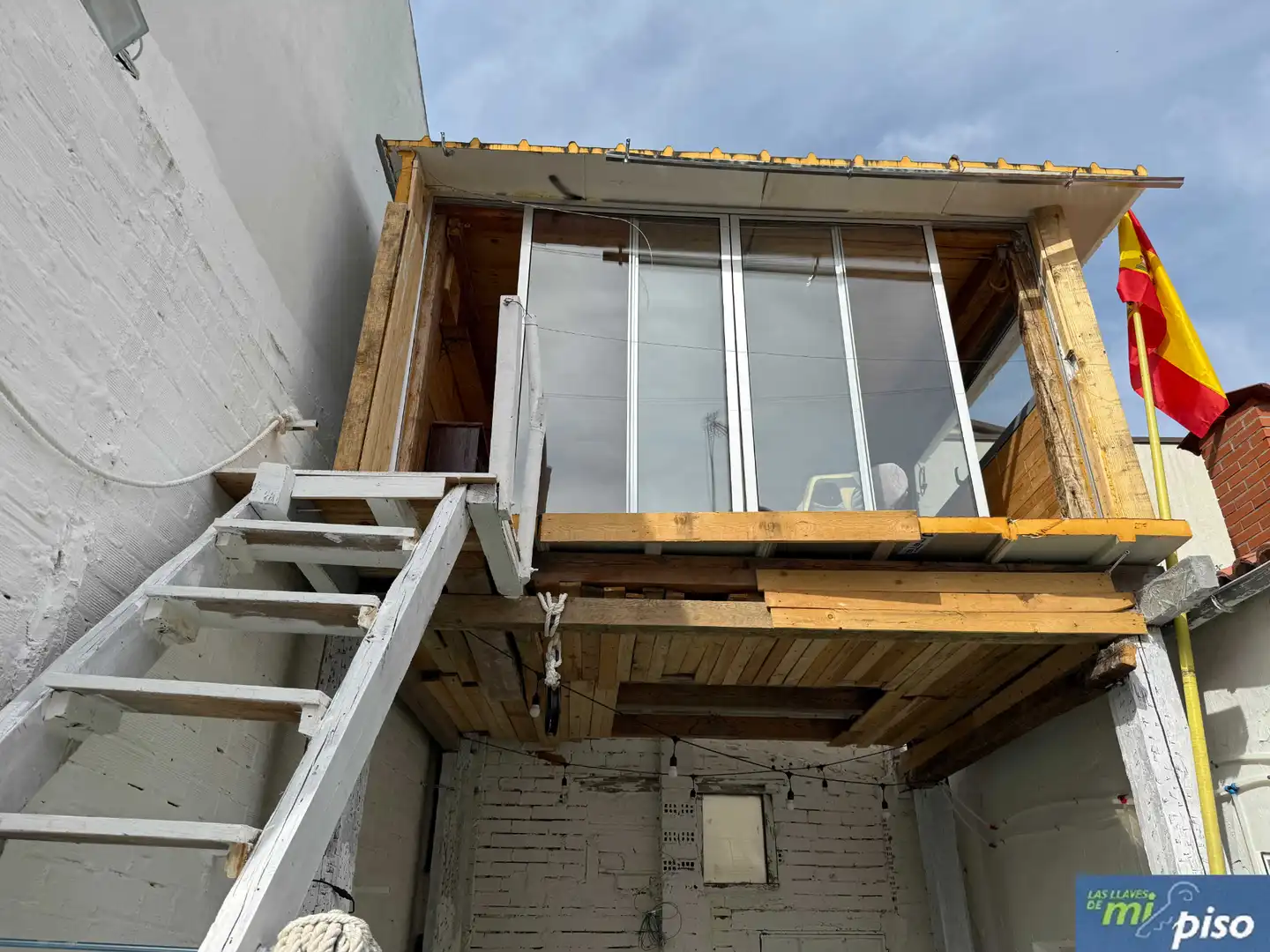 Vista exterior de Casa o xalet en venda en Valladolid amb Calefacció, Jardí privat i Parquet