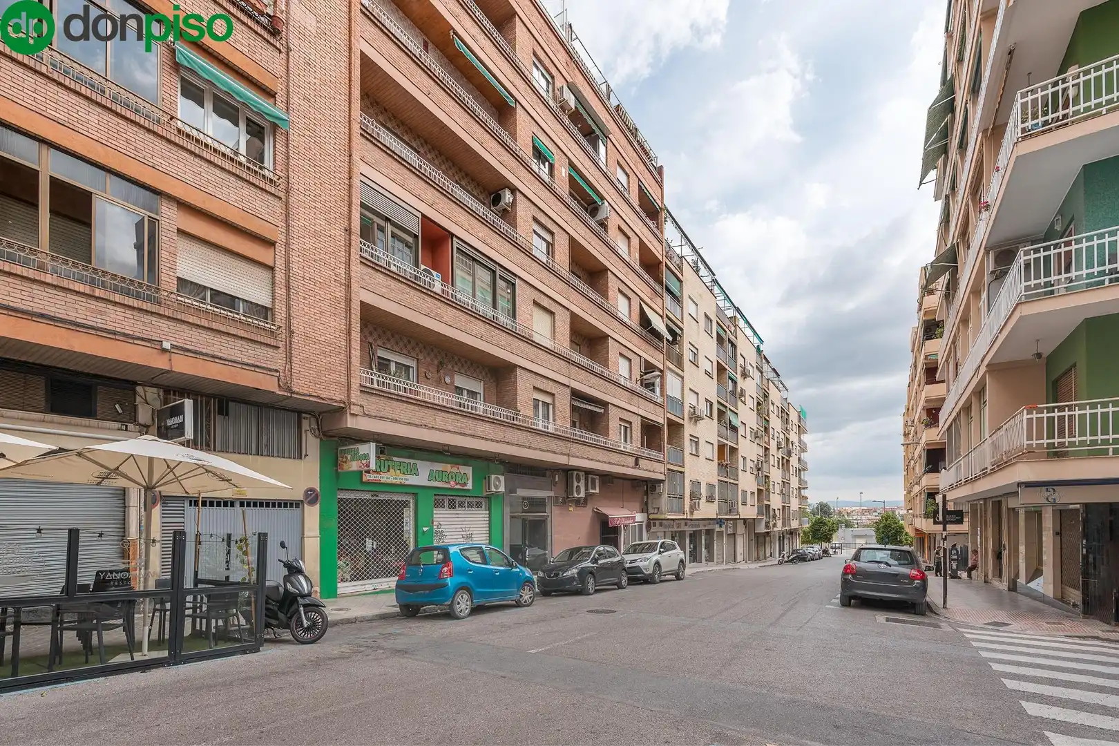 Exterior view of Flat for sale in Granada