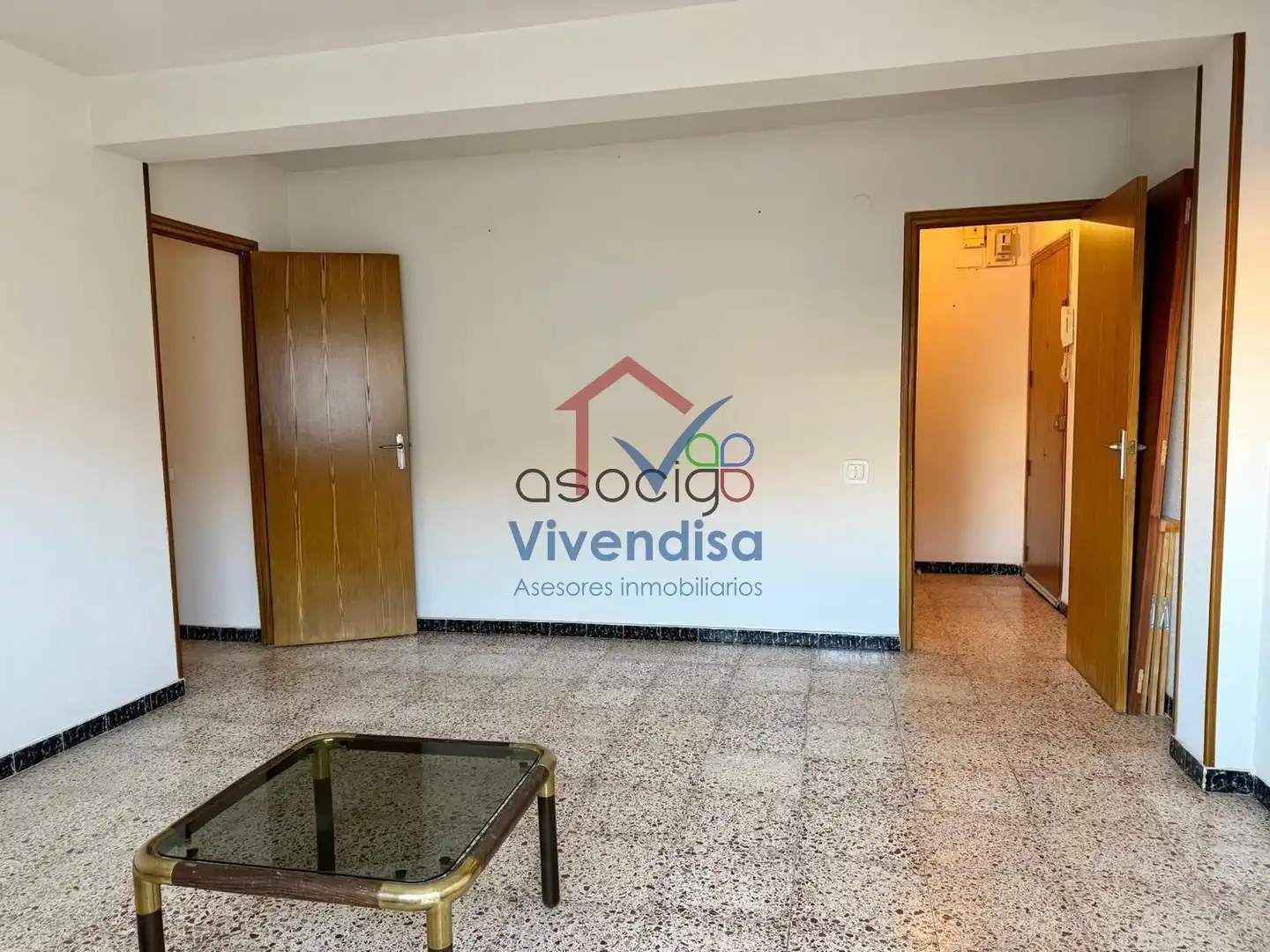 Sala de estar de Piso en venta en Marchamalo con Terraza y Balcón