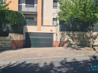 Aparcament en venda a Ormatzabekoa Kalea