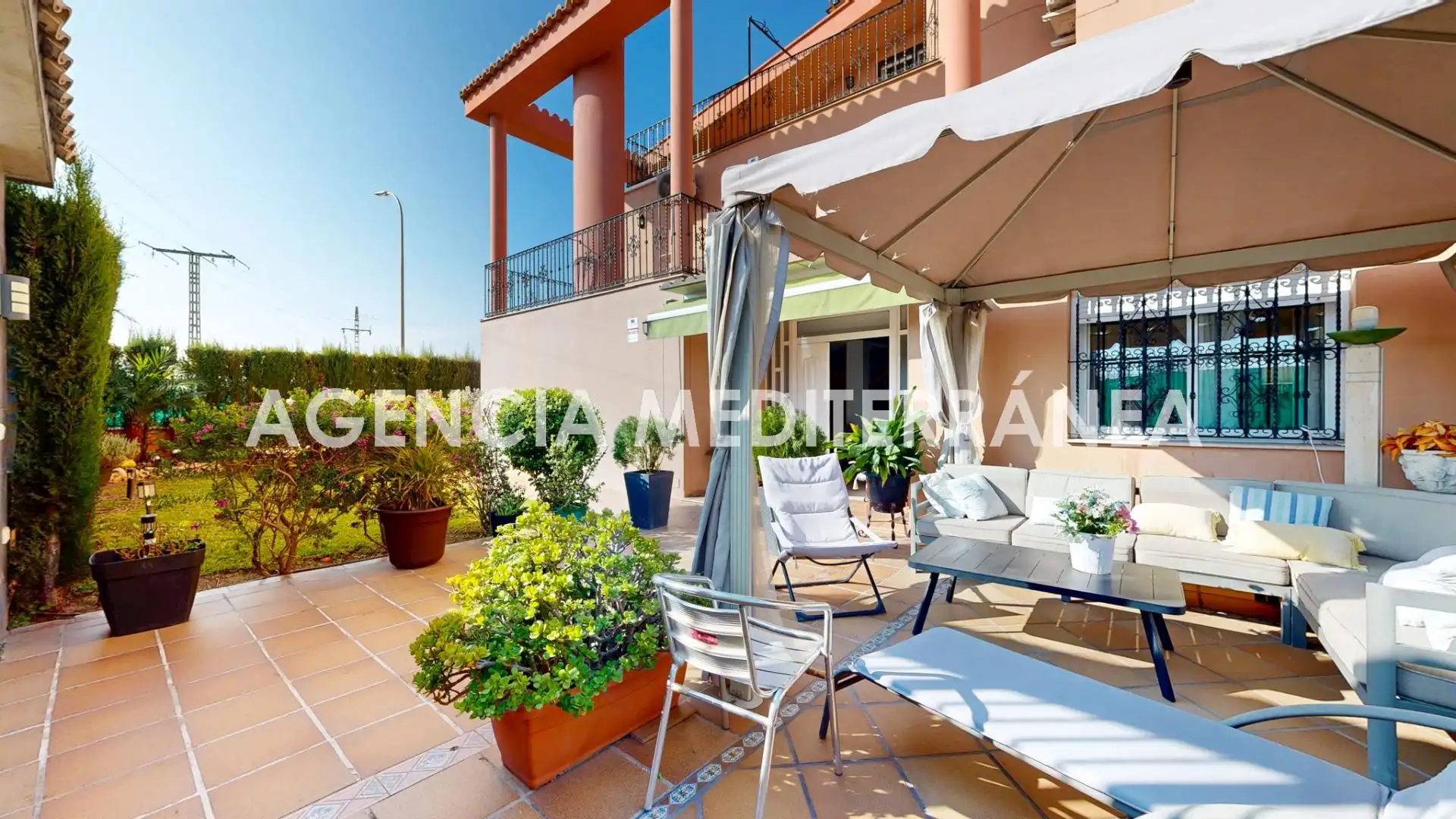 Terrassa de Casa o xalet en venda en El Puig de Santa Maria amb Aire condicionat, Calefacció i Jardí privat