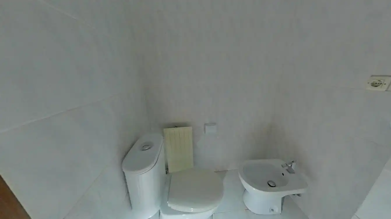 Bathroom of Flat for sale in Getafe  with Heating and Swimming Pool