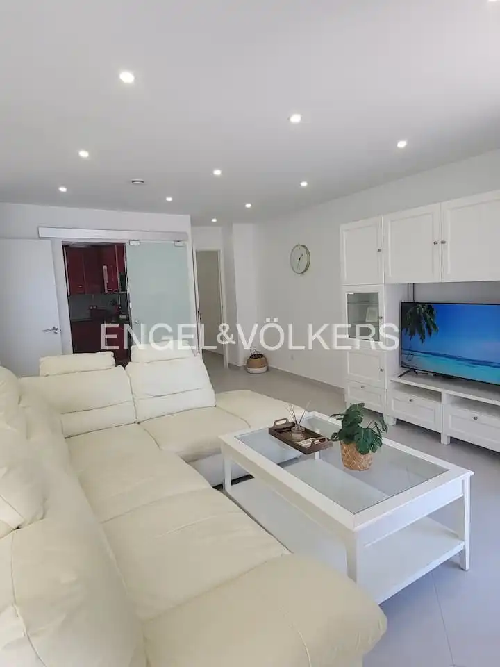 Sala de estar de Piso de alquiler en Torrevieja con Aire acondicionado, Calefacción y Balcón