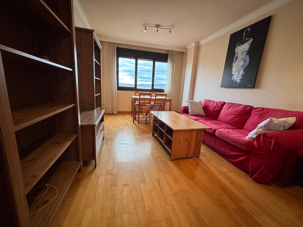 Living room of Flat for sale in Oviedo   with Heating, Parquet flooring and Furnished
