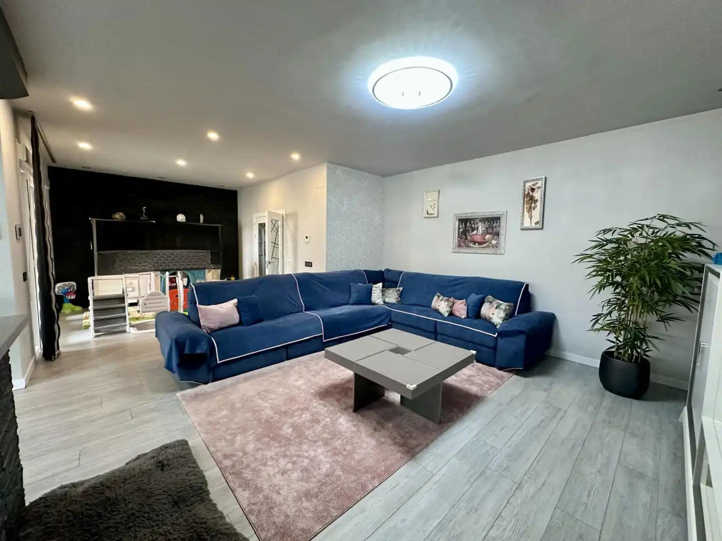 Sala de estar de Casa o chalet en venta en Arenas de San Juan  con Aire acondicionado, Calefacción y Jardín privado