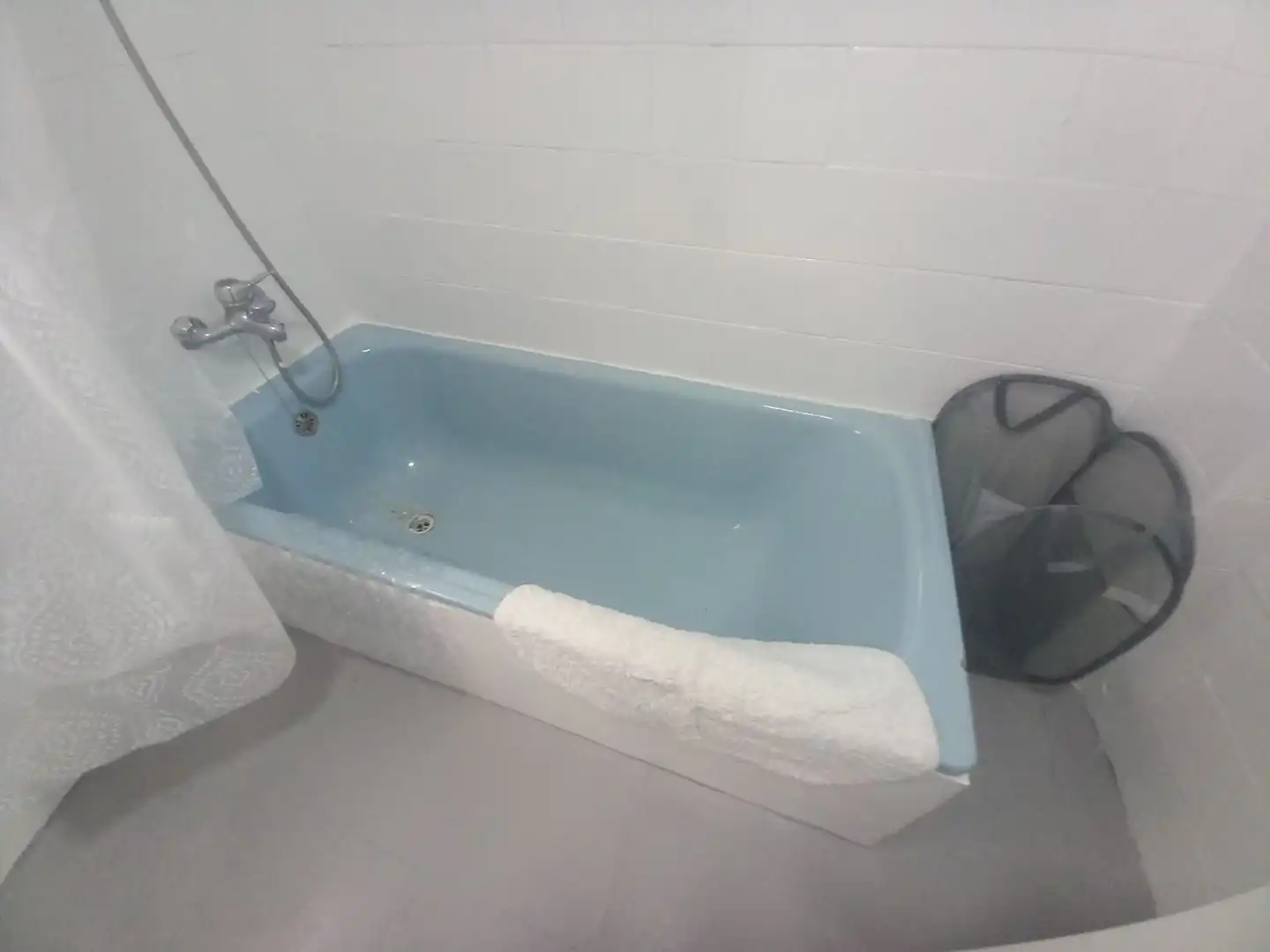 Badezimmer von Wohnung zur Miete in Ronda mit Klimaanlage, Heizung und Abstellraum