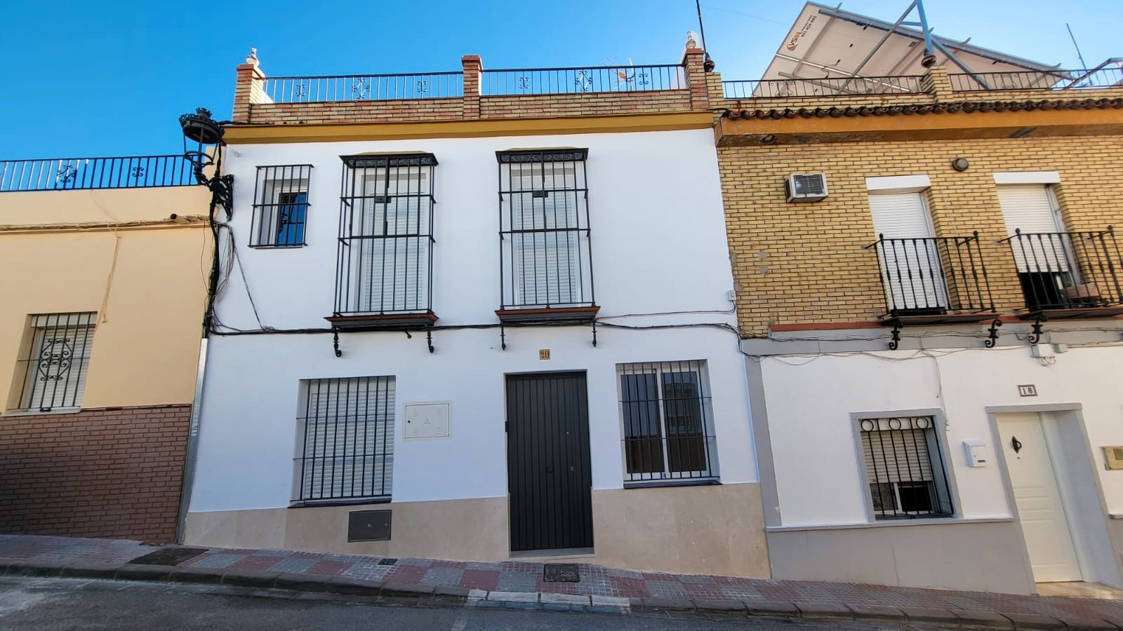 Vista exterior de Casa adosada en venda en Donostia - San Sebastián  amb Aire condicionat i Calefacció