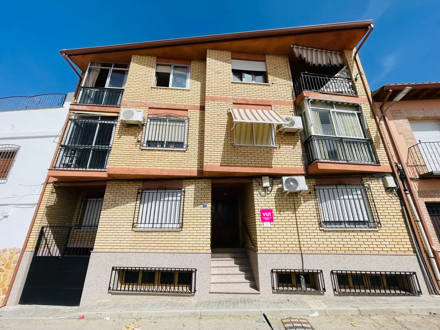 Exterior view of Flat for sale in La Guardia  with Air Conditioner, Heating and Furnished