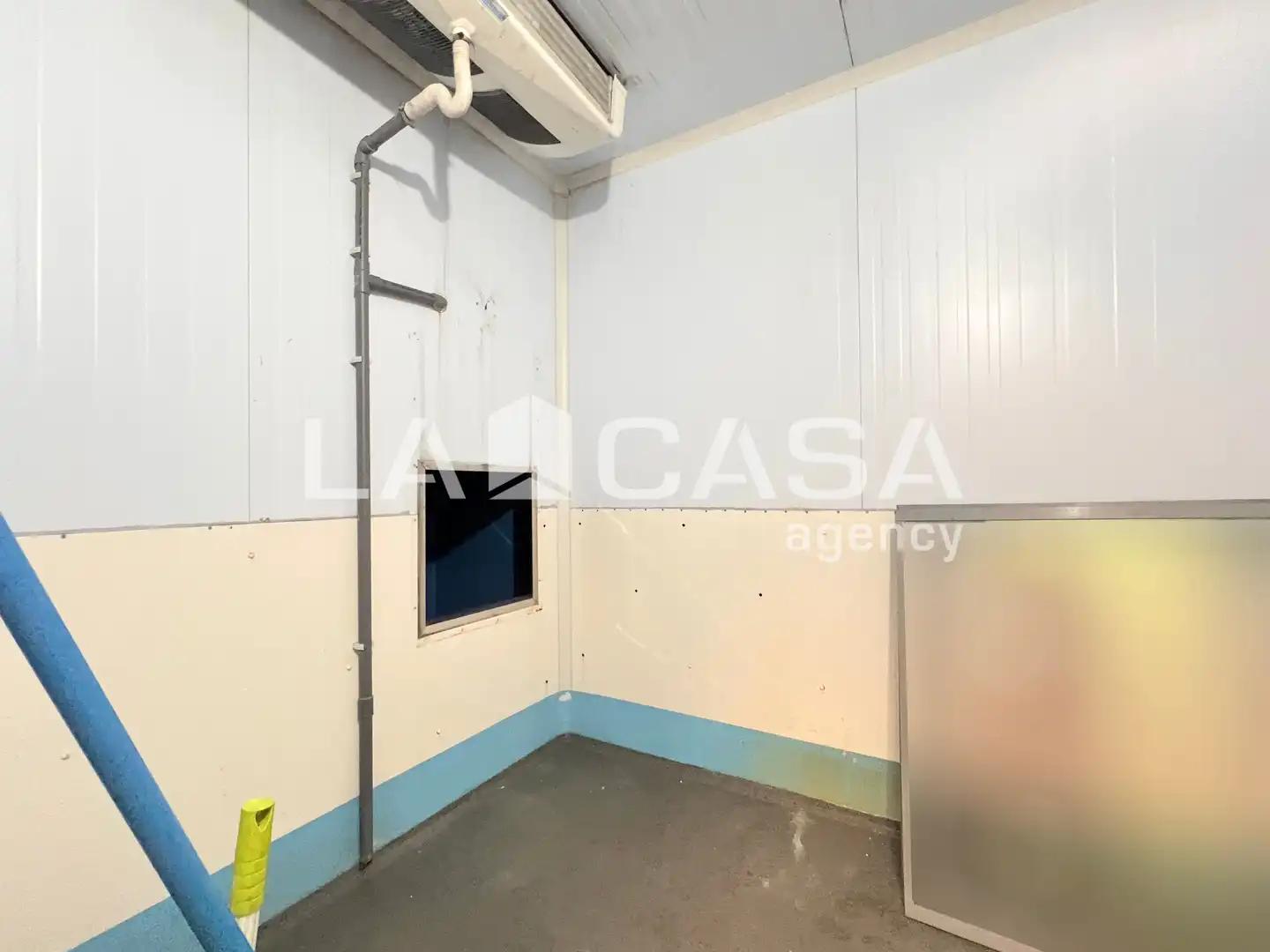Business premises for sale in Rambla de Prim, imagen 16