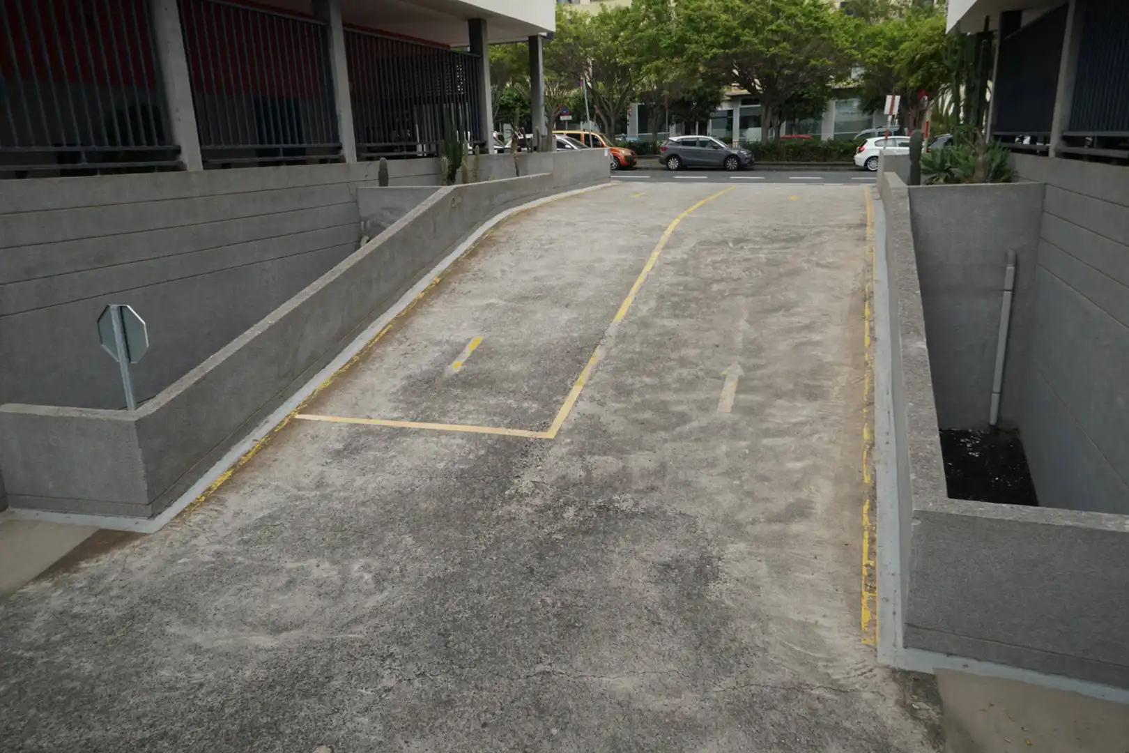 Parking of Flat for rent in Las Palmas de Gran Canaria  with Private garden, Storage room and Furnished