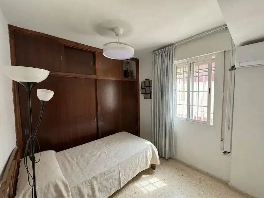 Flat for rent in Calle Esperanza de Triana, Triana Este