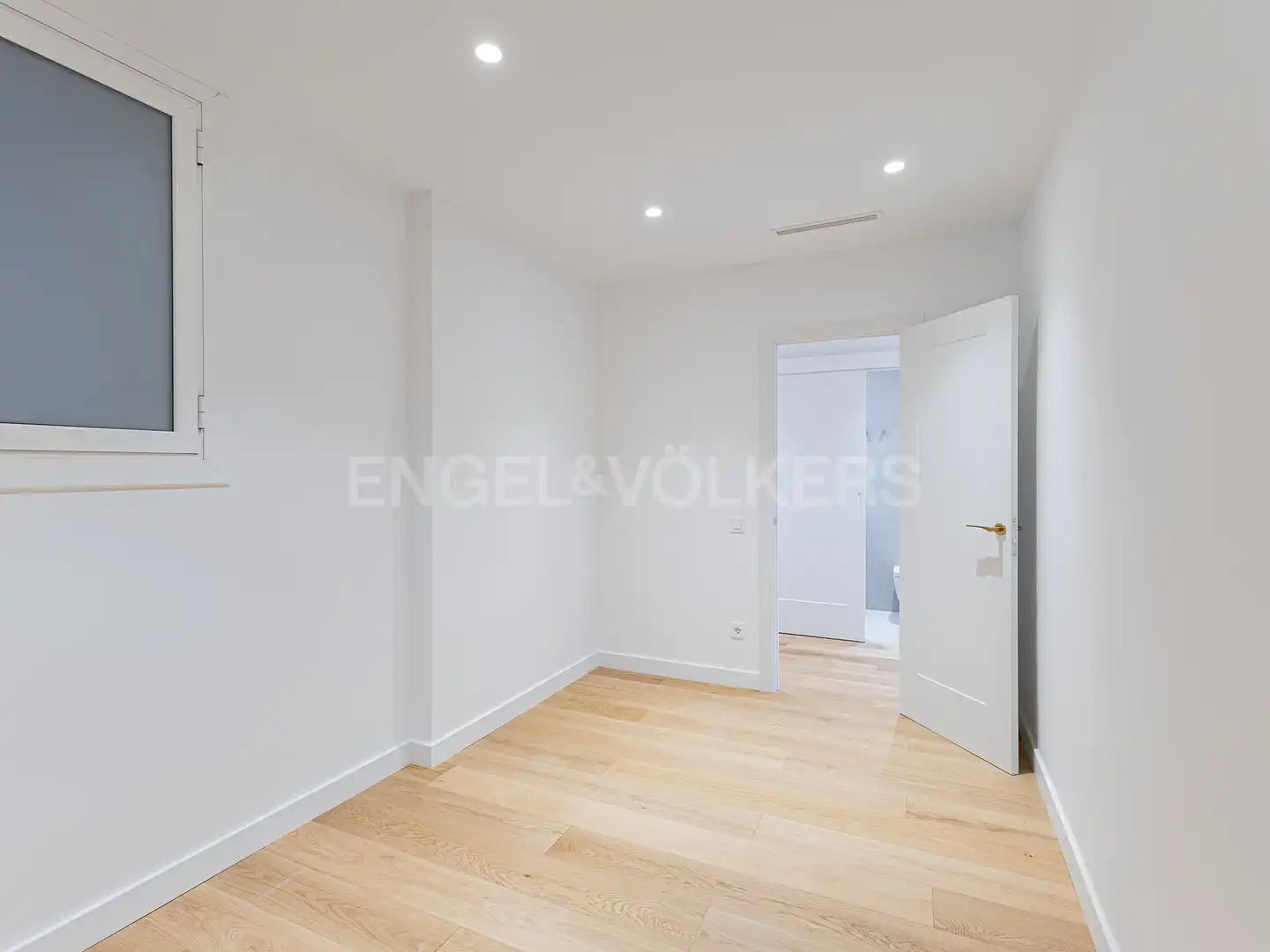 Schlafzimmer von Wohnung zur Miete in Barcelona mit Klimaanlage, Heizung und Parkett