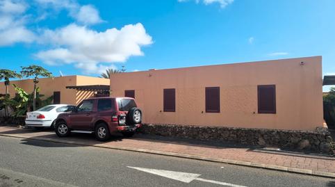 Foto 2 de Casa o chalet en venta en Calle Sabina, Corralejo, La Oliva