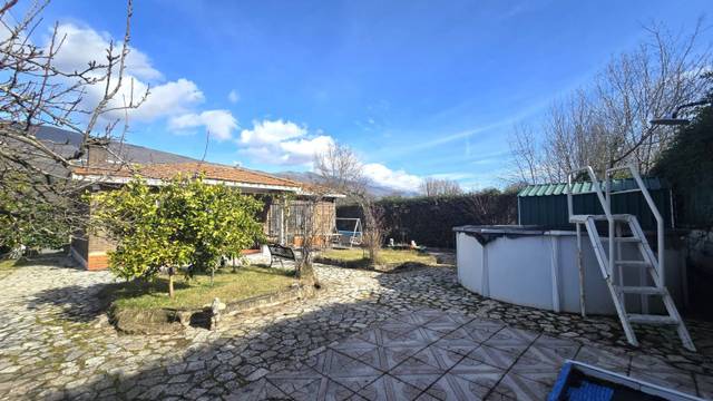 Finca rústica en Venta en Carretera Carretera Plasencia-Soria N110 en Casas del Castañar