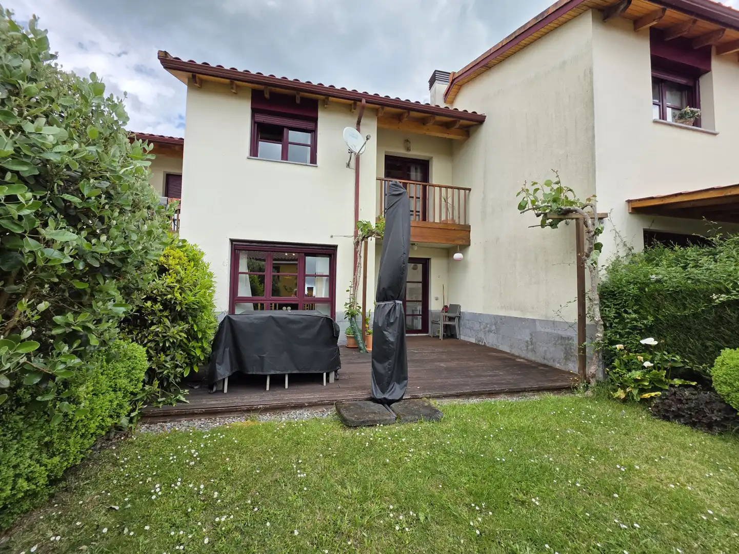 Terrasse von Haus oder Chalet zum Verkauf in Sariego mit Heizung, Parkett und Terrasse