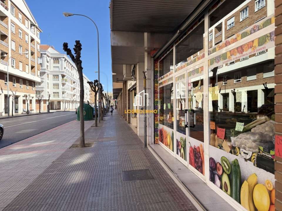 Geschaftsraum zum verkauf in San Adrián