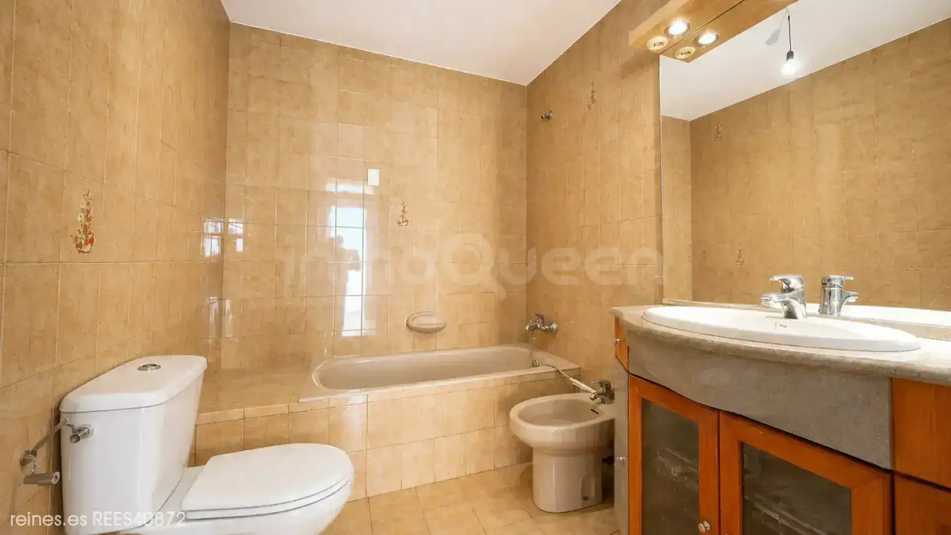 Bathroom of Flat for sale in Siero  with Heating and Terrace