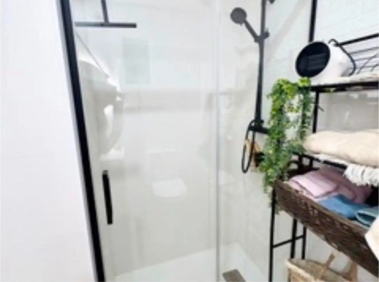 Bathroom of Attic for rent in Sagunto / Sagunt  with Air Conditioner, Terrace and Furnished
