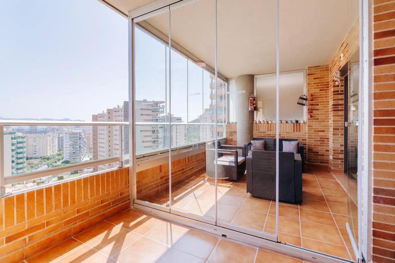 Terrassa de Apartament de lloguer en Villajoyosa / La Vila Joiosa amb Aire condicionat, Calefacció i Jardí privat